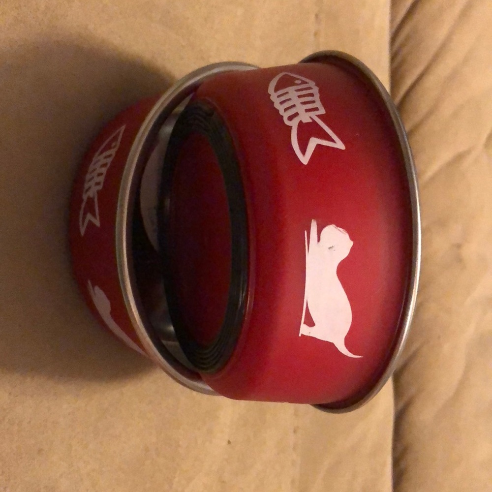2 cute stylish pet bowls